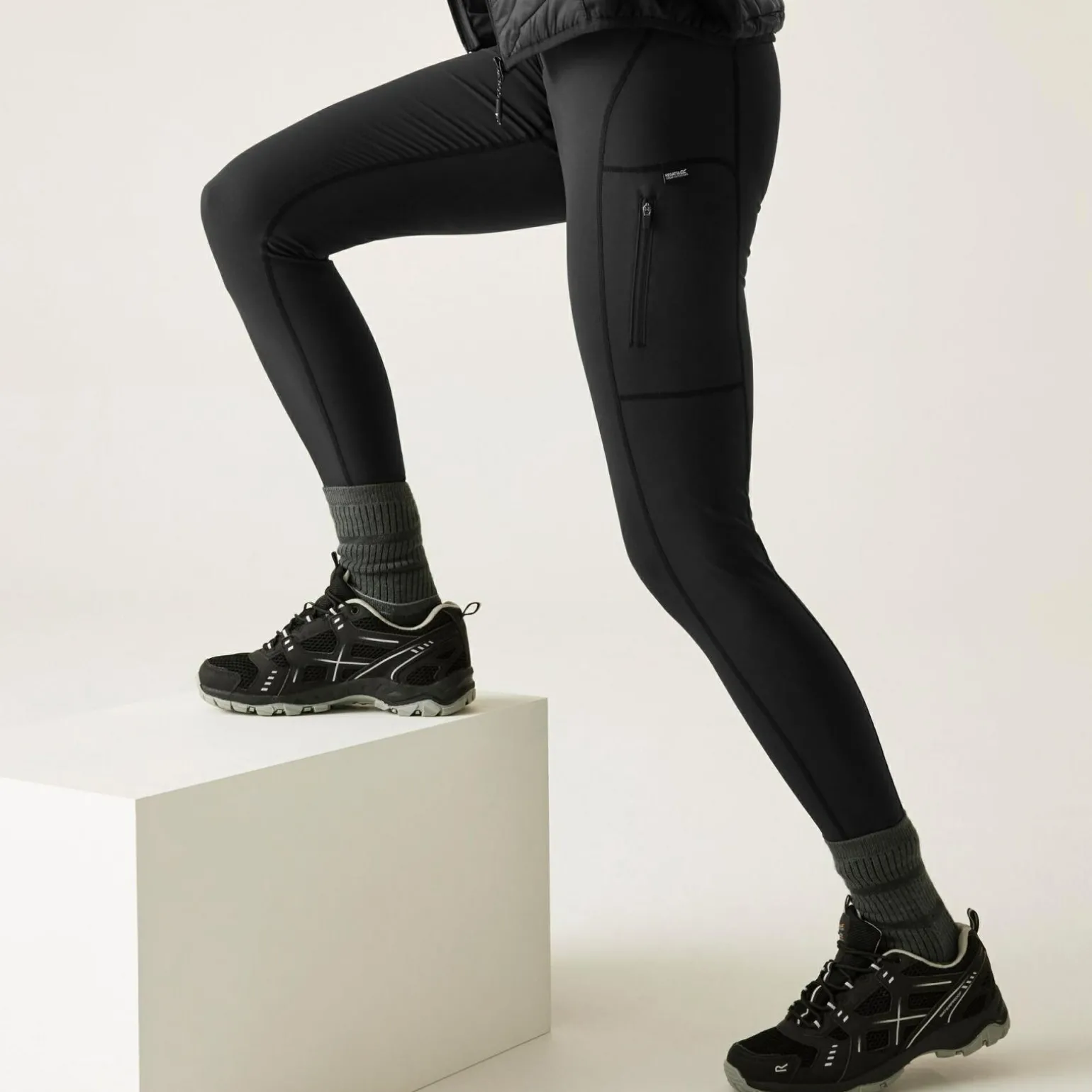 Damskie legginsy trekkingowe Monira | Czarny